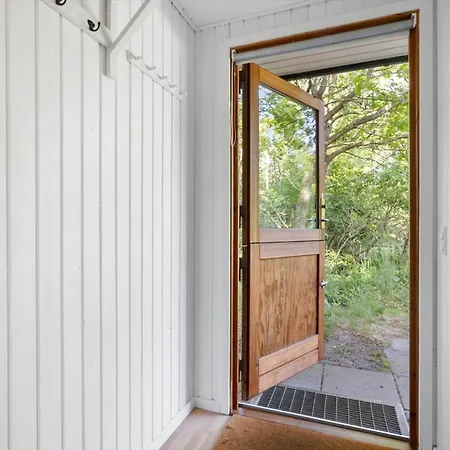 Дом отдыха 4706-aakirkeby-sondre-landevej-58 Akirkeby